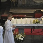 Profession de Foi et premières communions à Trazegnies - 098